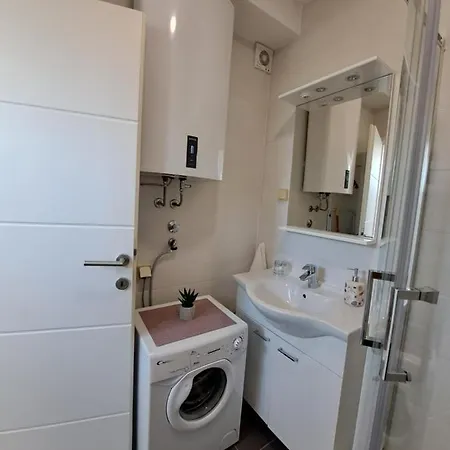 Sisevic - Comfort With Balconies And Sea View * Slano