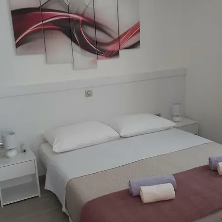 Sisevic - Comfort With Balconies And Sea View * Slano