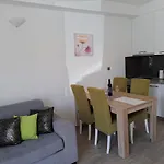 Sisevic - Comfort With Balconies And Sea View Appartement Slano