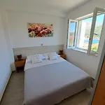 Sisevic - Comfort With Balconies And Sea View
