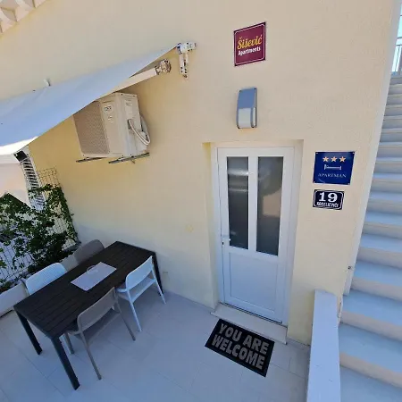 Apartment Sisevic - Comfort With Balconies And Sea View *