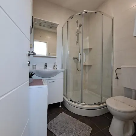 Sisevic - Comfort With Balconies And Sea View * Slano