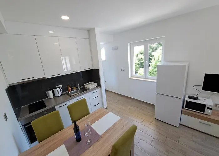 Sisevic - Comfort With Balconies And Sea View Διαμέρισμα Slano