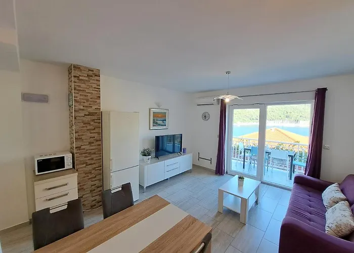 Sisevic - Comfort With Balconies And Sea View Διαμέρισμα