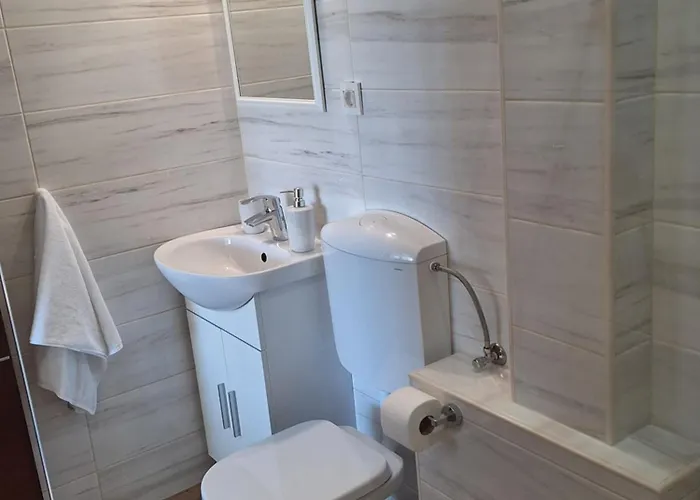 Sisevic - Comfort With Balconies And Sea View Slano