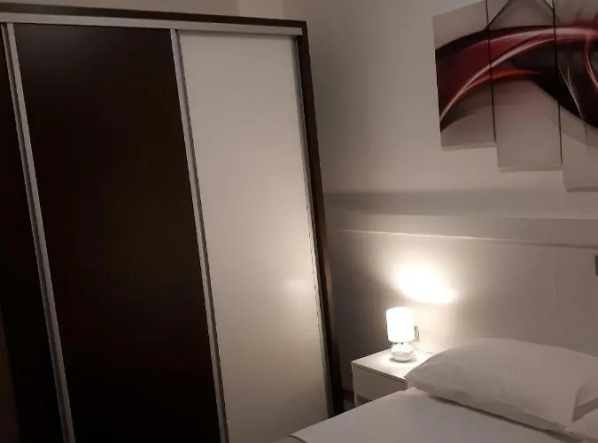 Sisevic - Comfort With Balconies And Sea View Διαμέρισμα *