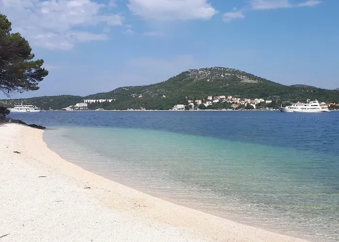 Sisevic - Comfort With Balconies And Sea View * Slano