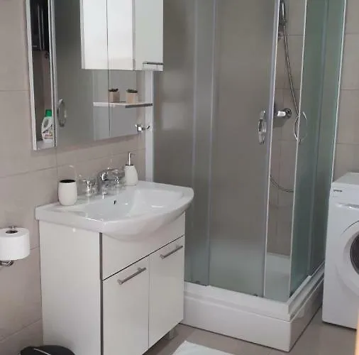 Sisevic - Comfort With Balconies And Sea View * Slano