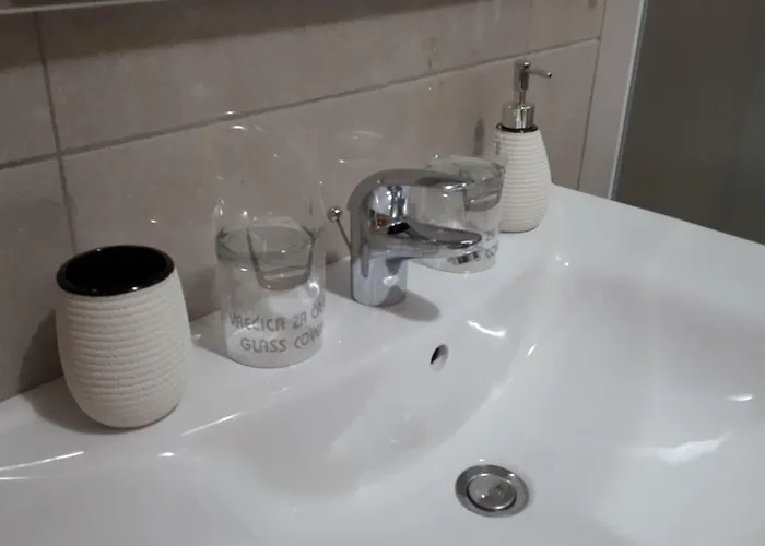 Διαμέρισμα Sisevic - Comfort With Balconies And Sea View