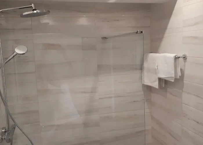 Sisevic - Comfort With Balconies And Sea View Διαμέρισμα