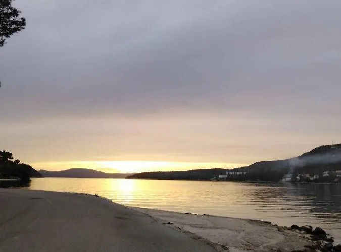 Sisevic - Comfort With Balconies And Sea View * Slano